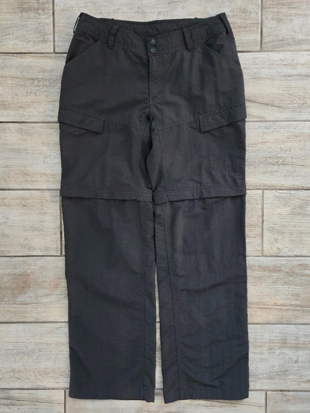 The North Face Convertible Nylon Hiking Cargo Pants to Shorts Womens Charcoal 8